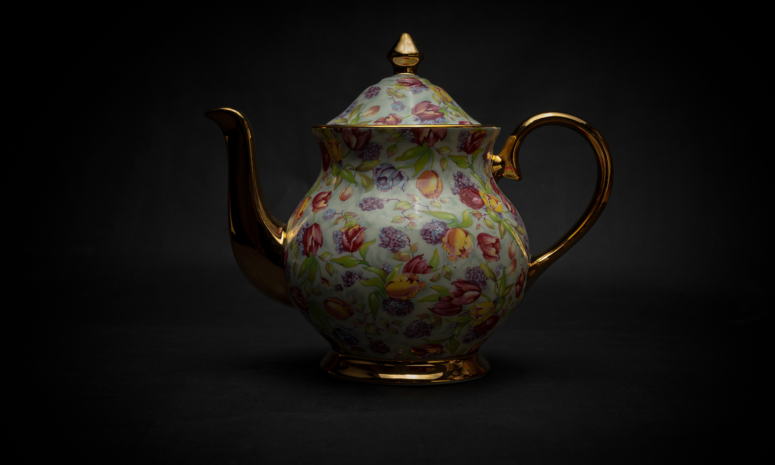 Chintz Banner Teapot.jpg